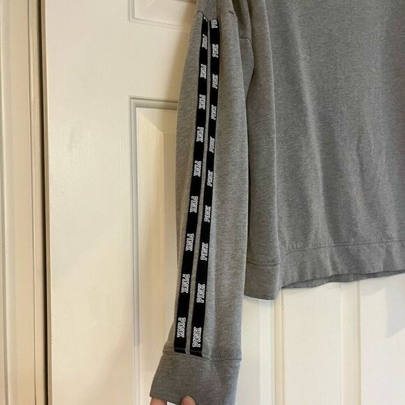 Victoria’s Secret PiNK Gray Campus Crew Sweatshirt Small - Picture 3 of 12
